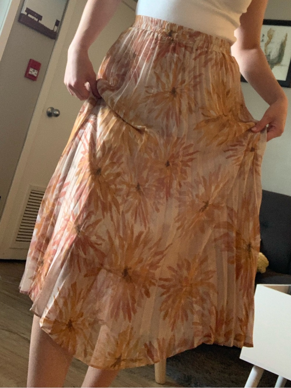 Sweet Lovely By Jen Floral Patterned Orange/Brown/Tan Pleated Midi Skirt